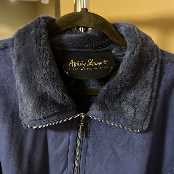 Plus size fall/winter jacket - Picture 5 of 6